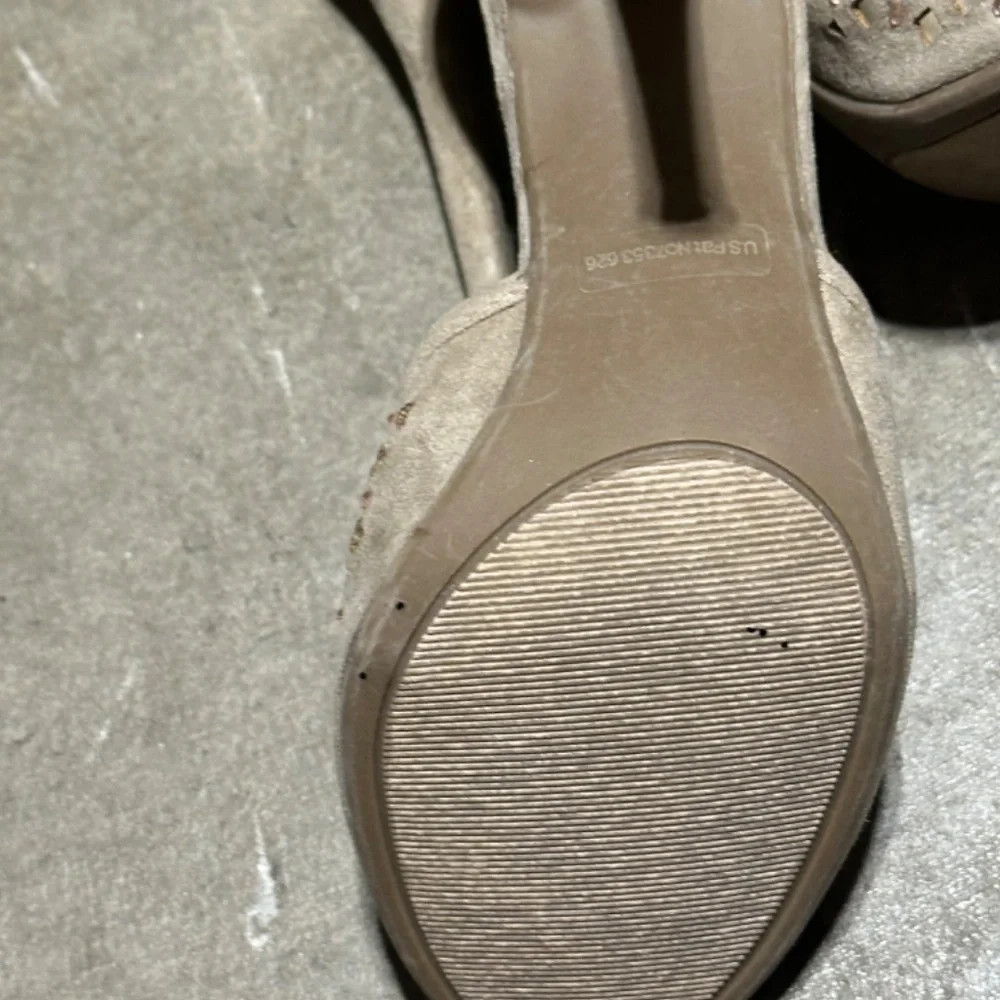 Shoes - Picture 3 of 5